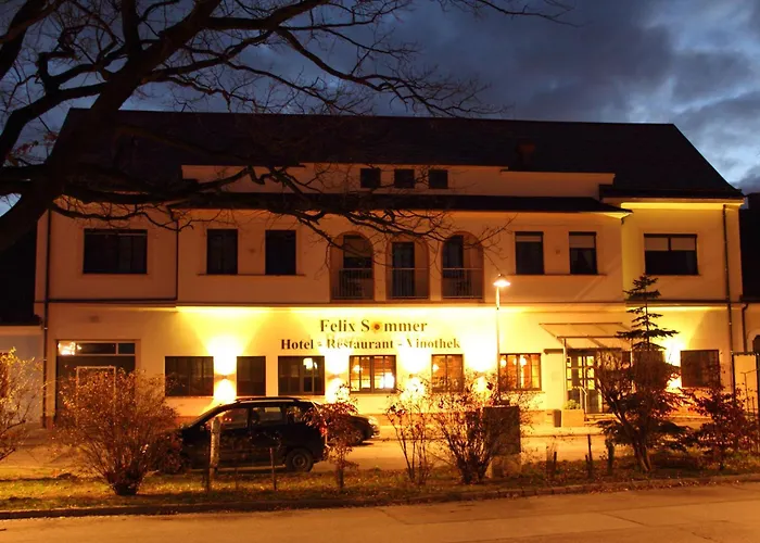 Hotel-restaurant-vinothek Felix Sommer 3*