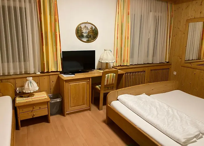 Hotel-restaurant-vinothek Felix Sommer 3* Auersthal